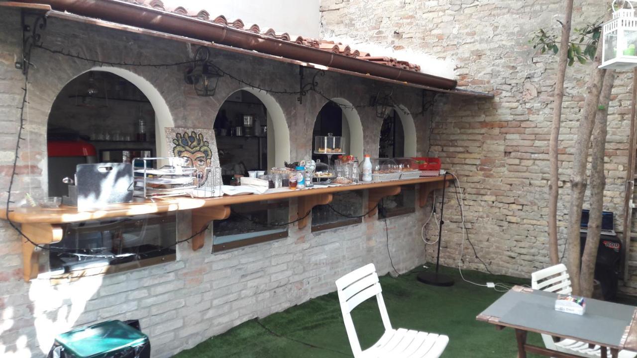 Yard 19 Acomodação com café da manhã Ravena Exterior foto