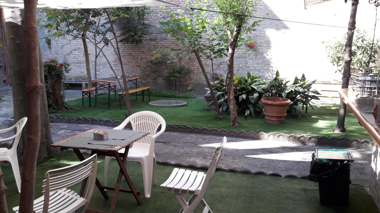 Yard 19 Acomodação com café da manhã Ravena Exterior foto